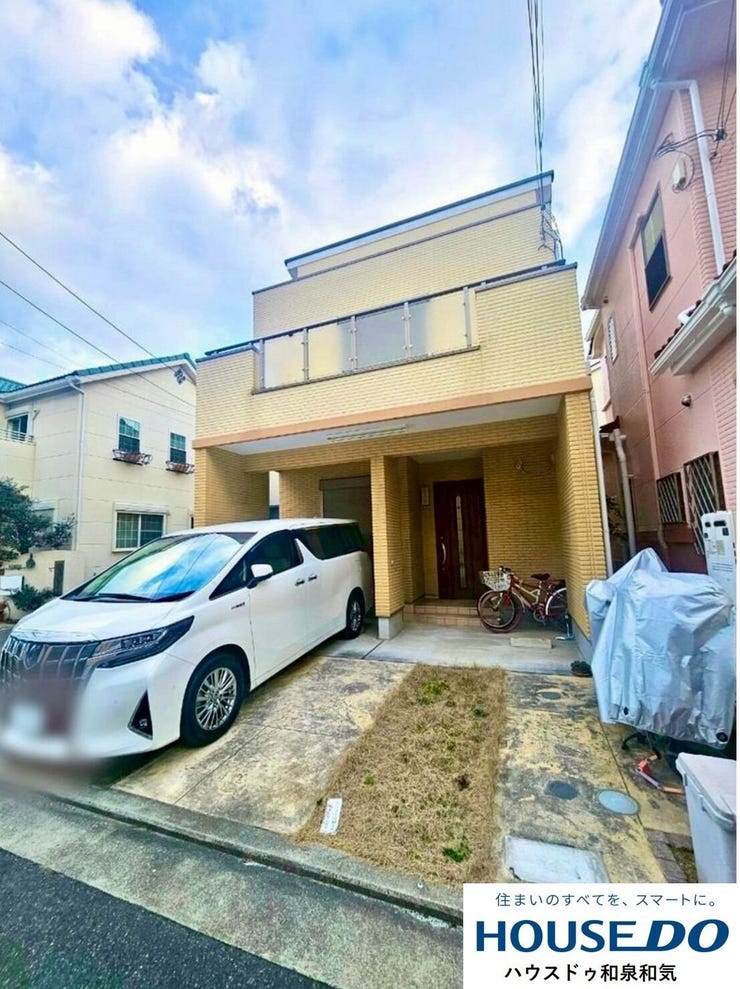 【外観】
諏訪ノ森駅まで徒歩2分!ウォークインクローゼットや床暖房など嬉しい機能がたくさんございます!