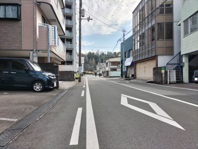 西側道路 北から南方向