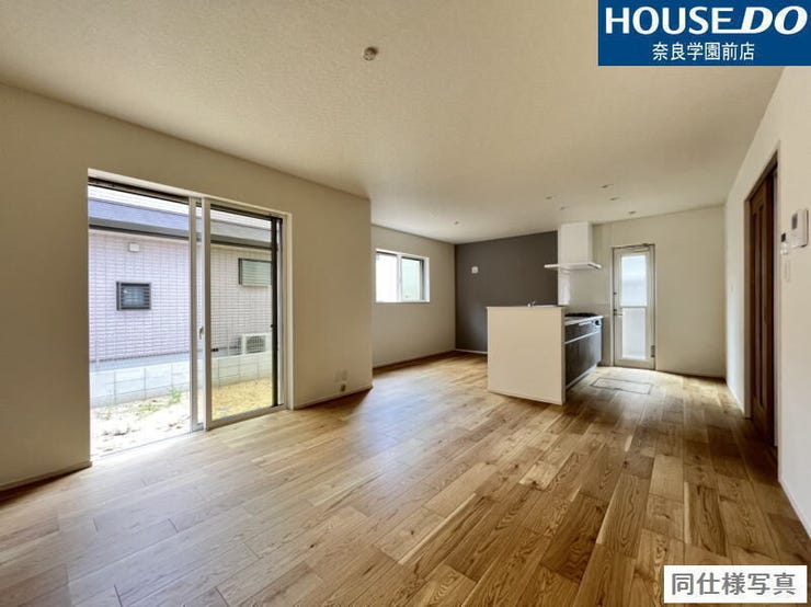 家族との団らんやそれぞれの時間をゆったりと過ごせる、ゆとりのあるLDK。