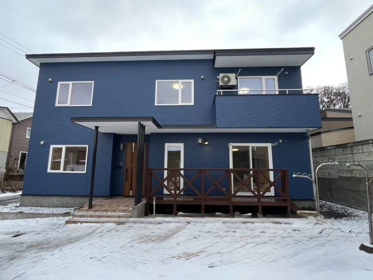 【外観】
5LDKのリフォーム物件です。