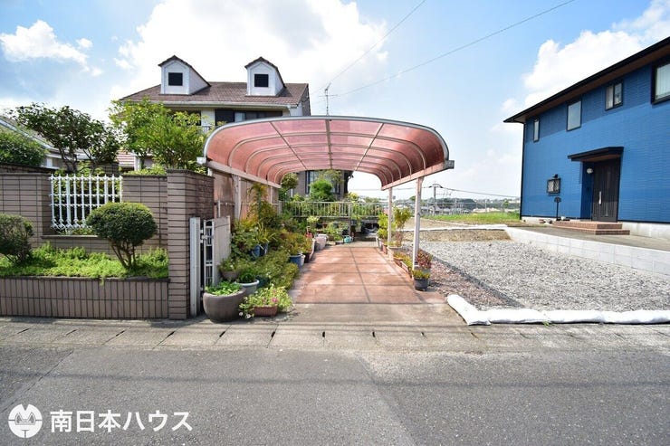 【駐車場】令和7年8月18日 撮影