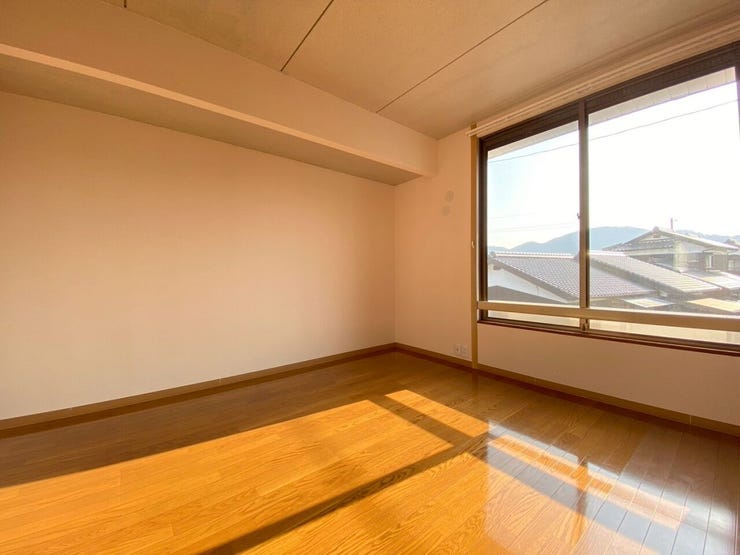 陽当たりのいい洋室です。