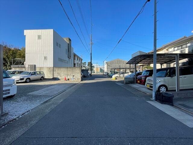 春田駅は名古屋駅まで二駅、時間では10分と、市の中心部へ出ることに関しては非常に利便性が高いです。