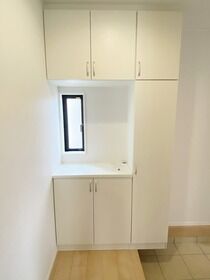 玄関収納
*同社施工例