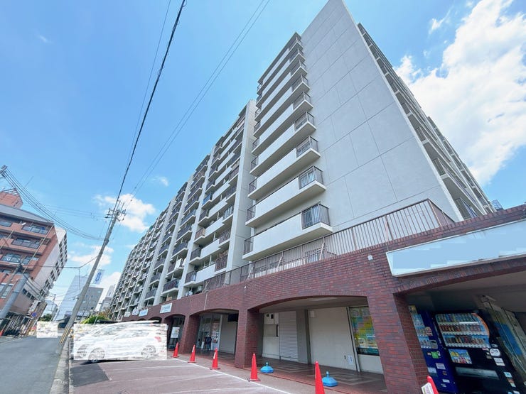 【外観】
「新大宮駅」より徒歩約6分の立地◎