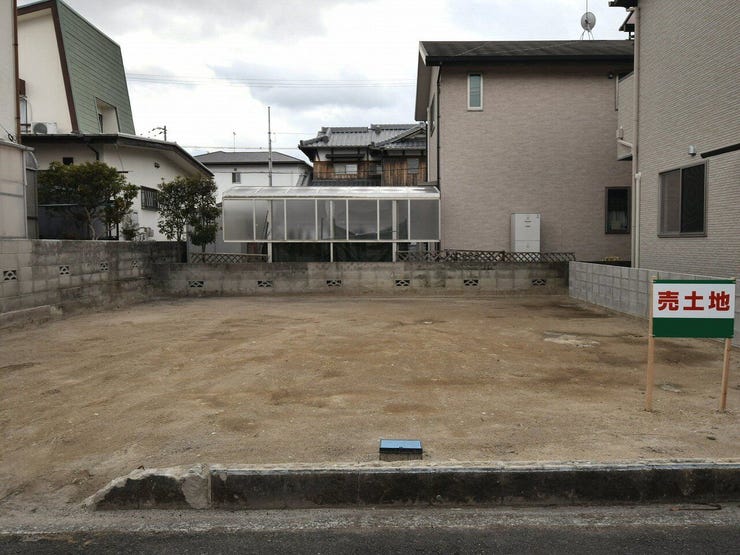 外観を北側より撮影