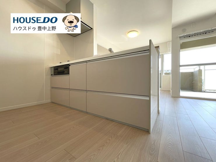 コンパクトにまとまった人気のカウンターシステムキッチンです!ご家族とのコミュニケーションが取りやすい構造となっております!