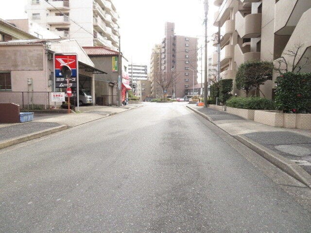 マンション北側道路