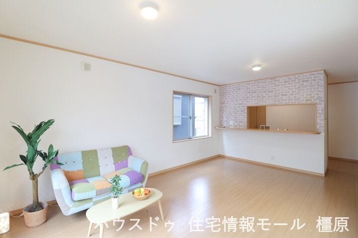 広々とした視線で料理ができる対面式キッチンを採用しました。調理をしながらご家族との会話も楽しめます。