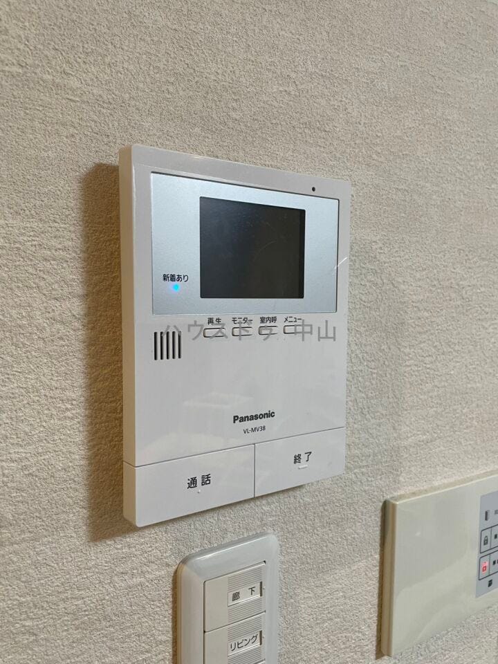 モニターつきインターホン