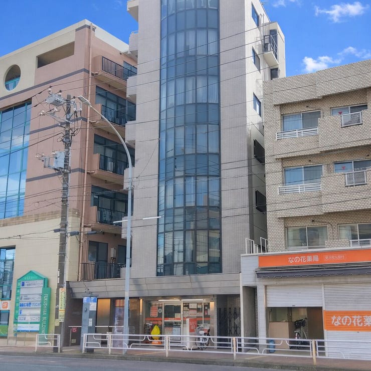 【外観】
中区本郷町2丁目、7階建てのマンションです。周辺は商店街、スーパー、コンビニと商業テナントが充実しています。