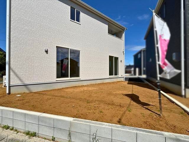 お庭へはリビングと和室からも出られます
(2026年5月22日 撮影)