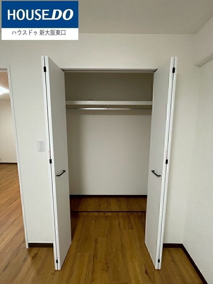 収納は奥行がありたくさんのお荷物が入りますね!