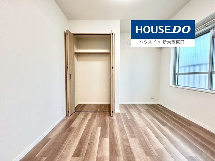 東向きに窓があり、クローゼットもある4.5帖の子供部屋です。