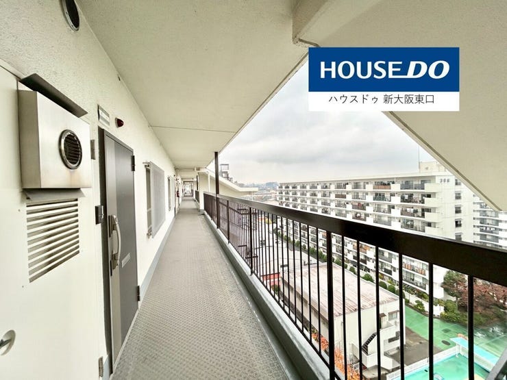 玄関からの廊下です。