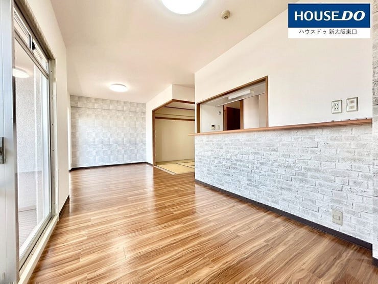 17帖広々LDK★
天井も高くとても開放感のある空間です