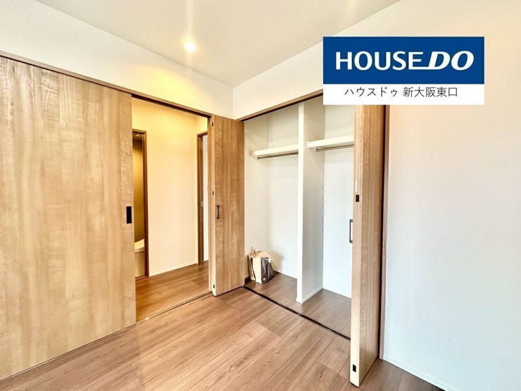 洋室の収納も奥行きたっぷりです