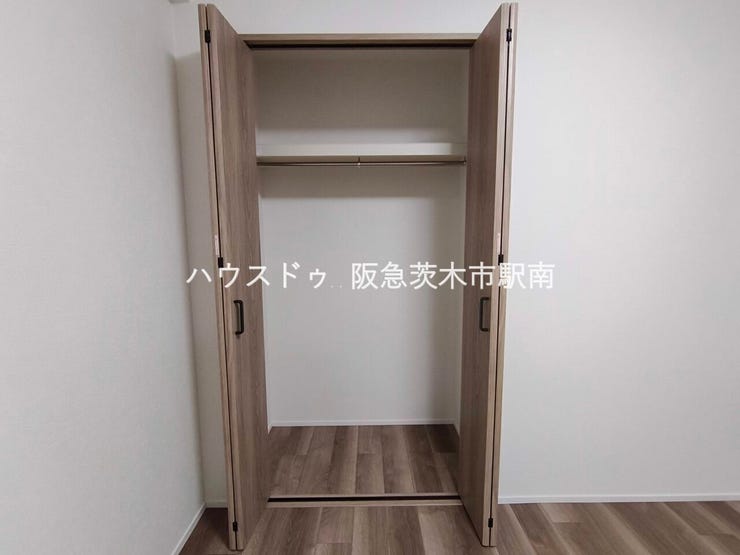 洋間6帖 クローゼット