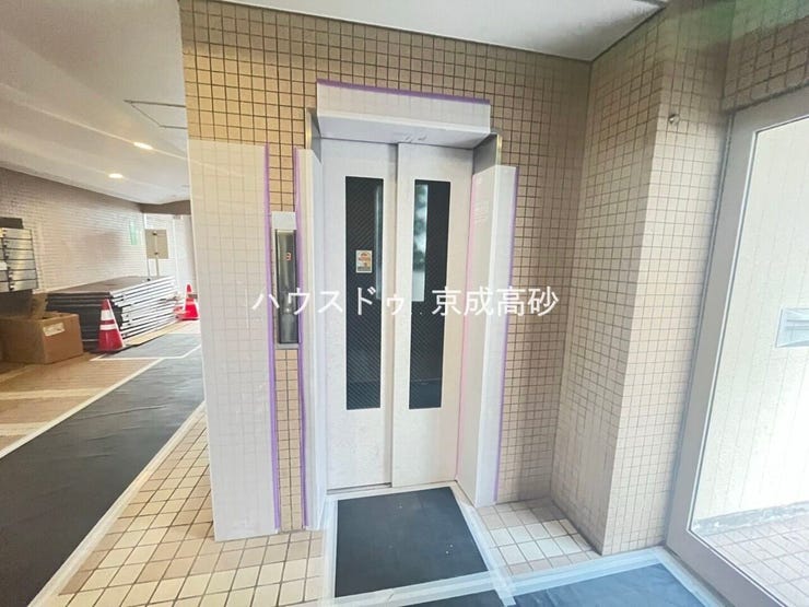 エレベーター1基