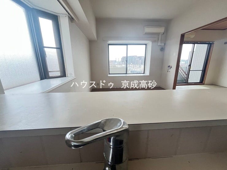 リビングダイニングスペースです。
ご家族の楽しい会話が聞こえてきますね!