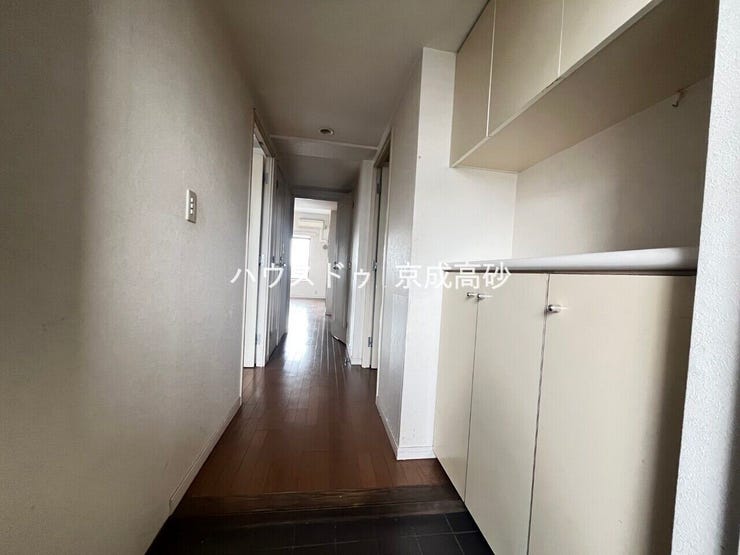 お家に出会う人々を出迎える玄関だからこそ、広々清潔感あふれる空間にしたいですね!