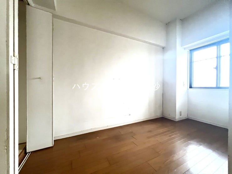 広すぎないスペース。
お子様のお部屋や書斎など、新居での生活の夢が膨らみますね!