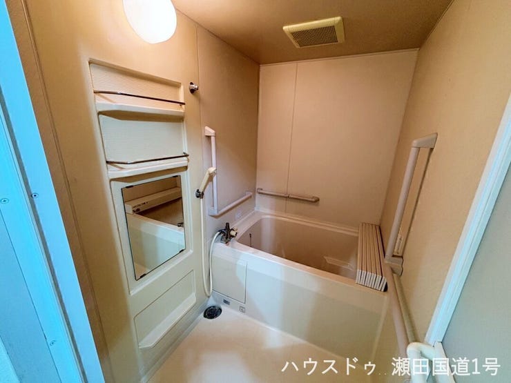 一日の疲れを癒せる浴室です。