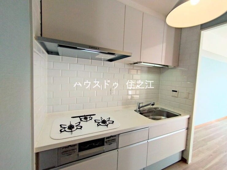 ★お洒落な印象のエントランス。大人の雰囲気を感じますね♪