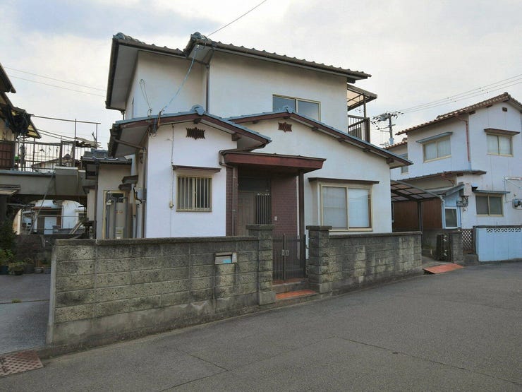 外観を北西側より撮影