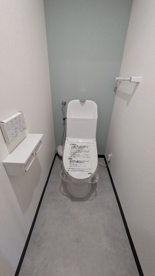 リフォームによりトイレも新品交換済み