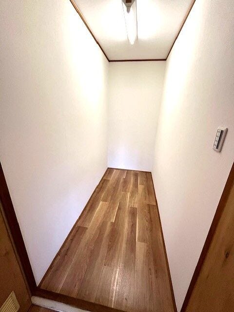 収納豊富な納戸スペース。マンション住戸では重宝できる収納空間です♪