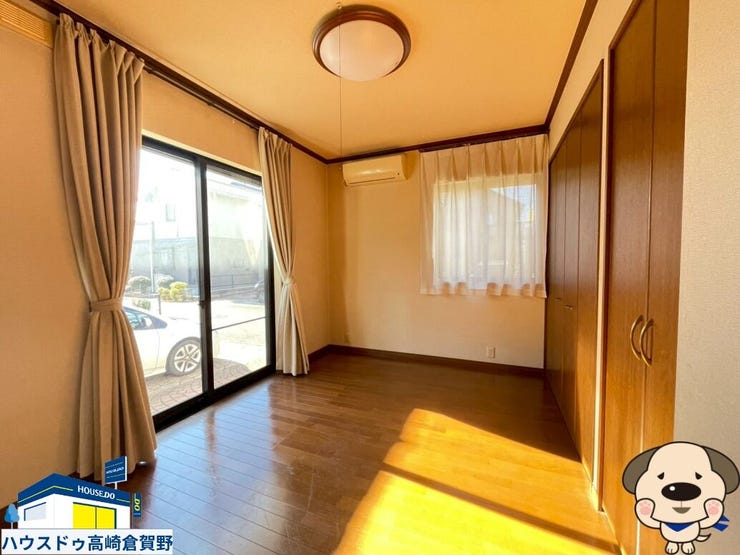 リビング横に洋室あります◎