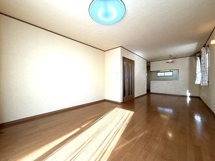 ◇ご来店方法◇
ナビで「ハウスドゥさいたま北宿通り」で検索♪
ローソンストア100に駐車場に4台駐車可能!
手ぶらでOK!キッズスペース完備でお子様ずれでも問題なし!