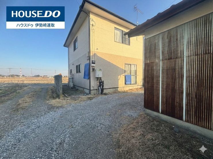 現地は車通りの少ない道路に面しています♪
小さなお子様や大切なペットがいるご家庭には、【車通りの量】はマストチェックポイント☆