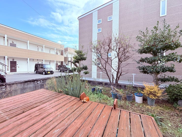 ◇ウッドデッキ付き♪