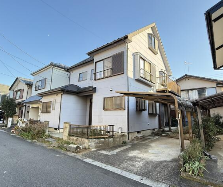 【外観】
【岩槻区大字小溝中古戸建】
現地ご案内可能!近隣物件も合わせてご紹介可能です!
お気軽にお問い合わせください!