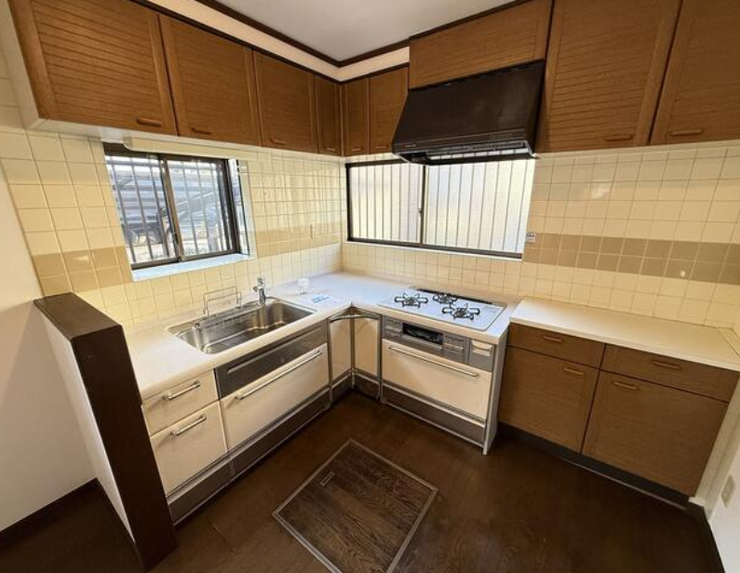 ◇現地見学会開催中◇
平日や仕事終わりの夜でも「今日見てみたい!」そんなときでもOK♪
お電話1本でスタッフがすぐに駆けつけます!
048-762-8871こちらから