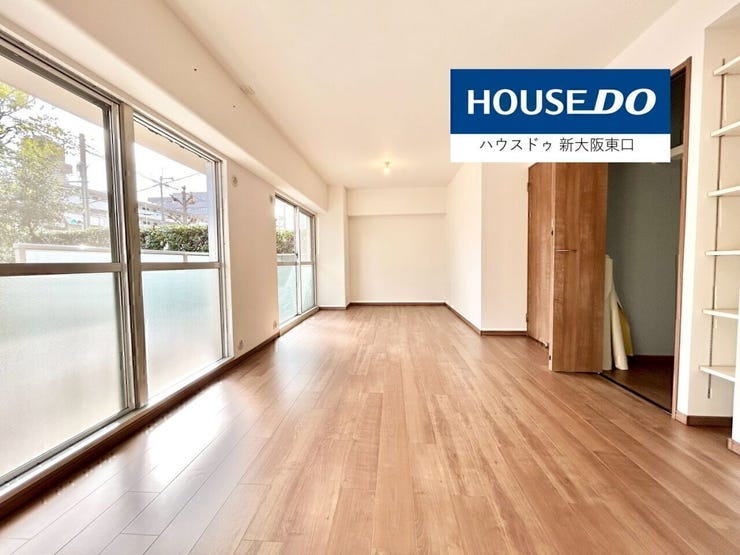 14帖のLDKで南向きのバルコニーと専用庭があります。