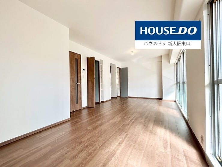 14帖のLDKで南向きのバルコニーと専用庭があります。