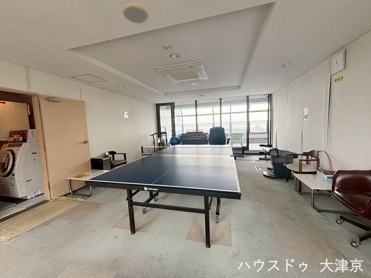 見晴らしの良い空間で、遊びも運動もできる多目的共有ルームが暮らしを豊かにします♪