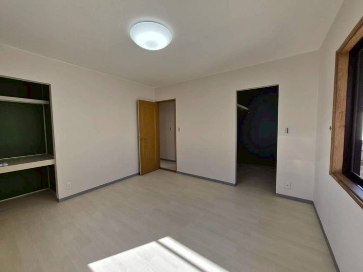 8畳の洋室にはWICもついています。