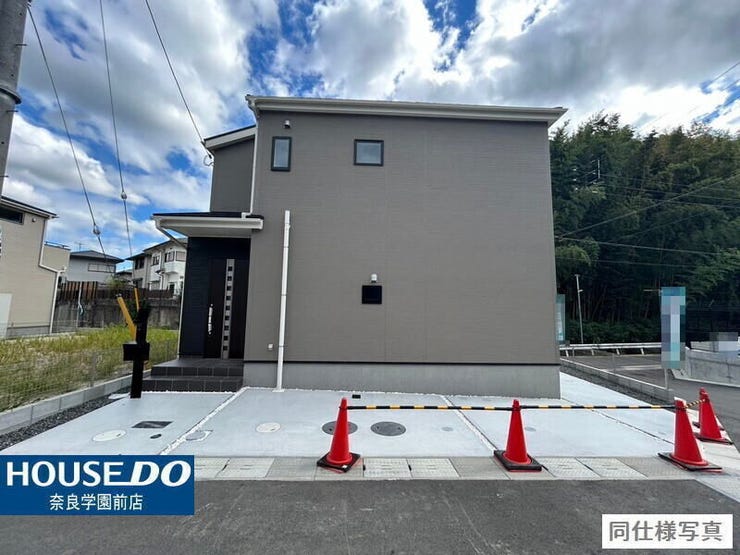 【外観】
掲載の外観・内観・設備写真は同仕様写真となります