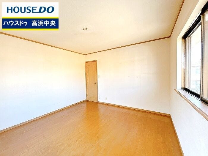 気持ちの良い朝日を受けて、目覚めの良い健康的な朝を迎えられそうです。プライベートの時間もゆったりお寛ぎ頂けそうです。暖かな光とさわやかな風が届き、毎日の暮らしに満足をプラスします!