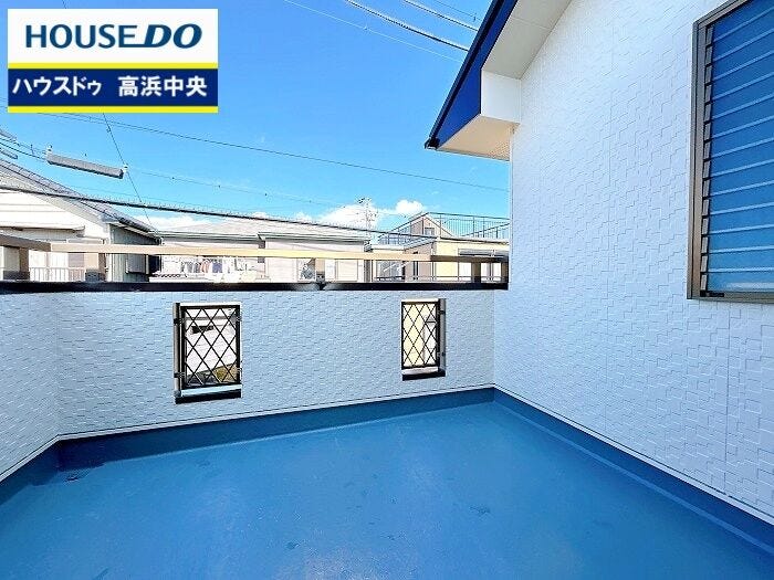 隅々まで陽が差しこみ、お洗濯物もあっという間に乾きそうです。季節ものの大きな洗濯など干すスペースに困らないのは良いですね♪