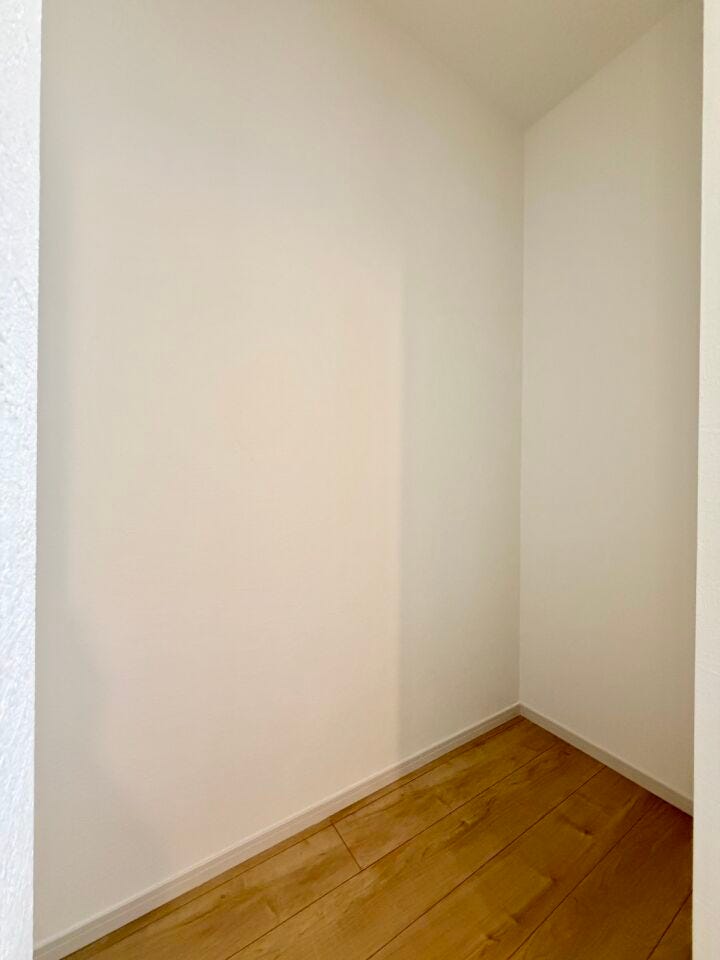 〈リネン庫〉タオル・バスタオル・買い置きの洗剤なども管理することもできます。