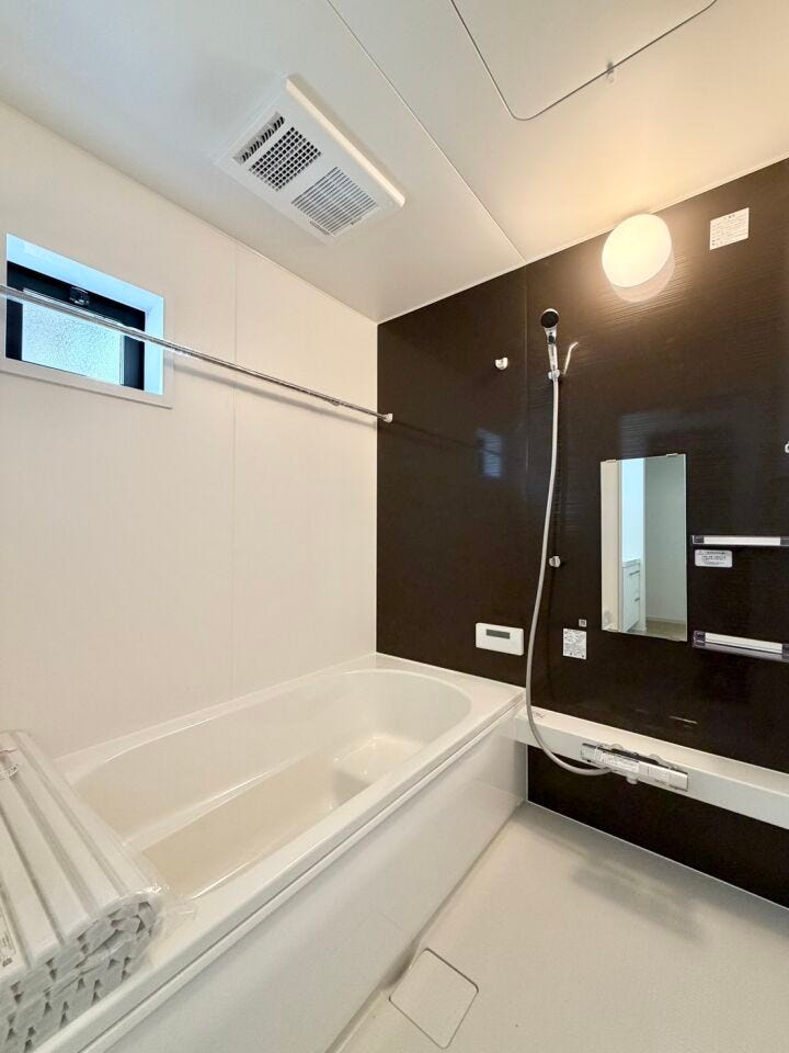 清潔感あふれる浴室は、疲れた体をゆったりと癒してくれます♪