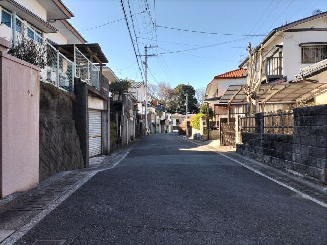 南側道路 東から西方向