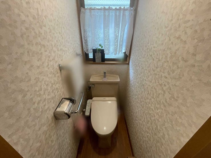 複数のトイレがあり、朝の混雑時や来客時も安?です。