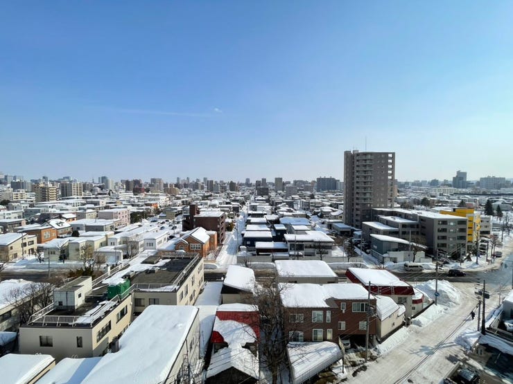 《眺望写真》
10階のため眺望良好です。穏やかな街並みを見下ろしながらゆったりとおくつろぎいただけます。