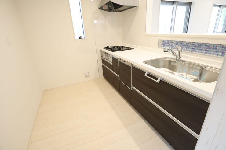 ◇キッチン◇ 同仕様
使い勝手の良いカウンターシステムキッチン♪
家事がはかどりそうです♪